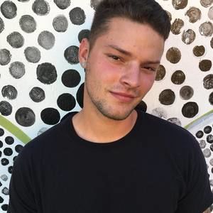 Meet your Posher, Evan